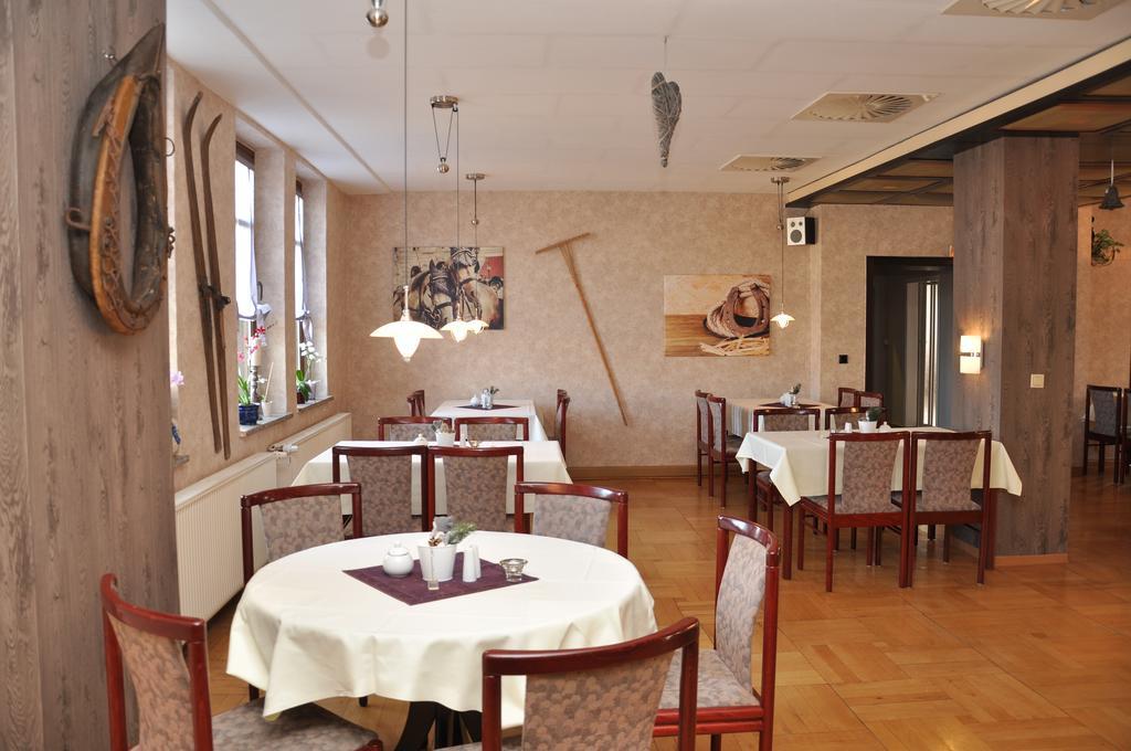 Hotel Zum Gruendle オーバーホーフ エクステリア 写真