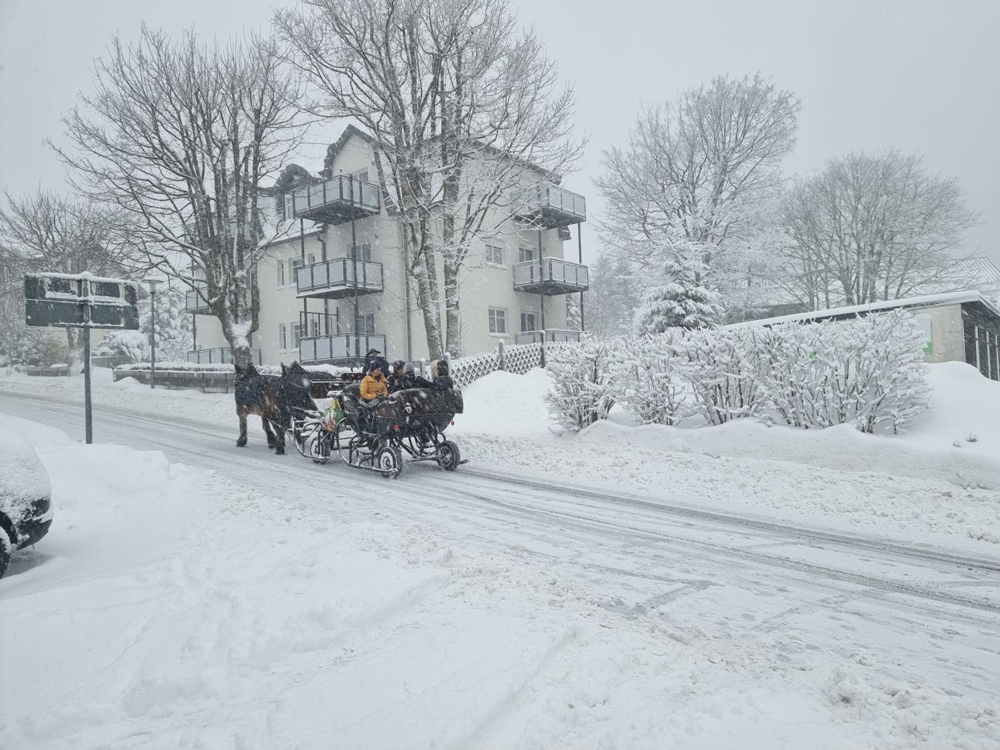 Hotel Zum Gruendle オーバーホーフ エクステリア 写真