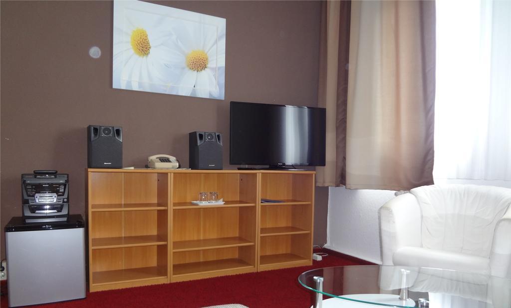 Hotel Zum Gruendle オーバーホーフ エクステリア 写真