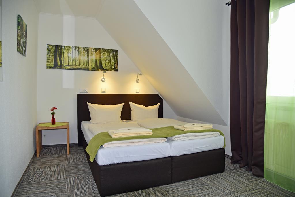 Hotel Zum Gruendle オーバーホーフ エクステリア 写真