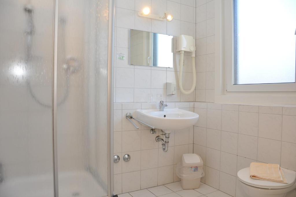 Hotel Zum Gruendle オーバーホーフ 部屋 写真