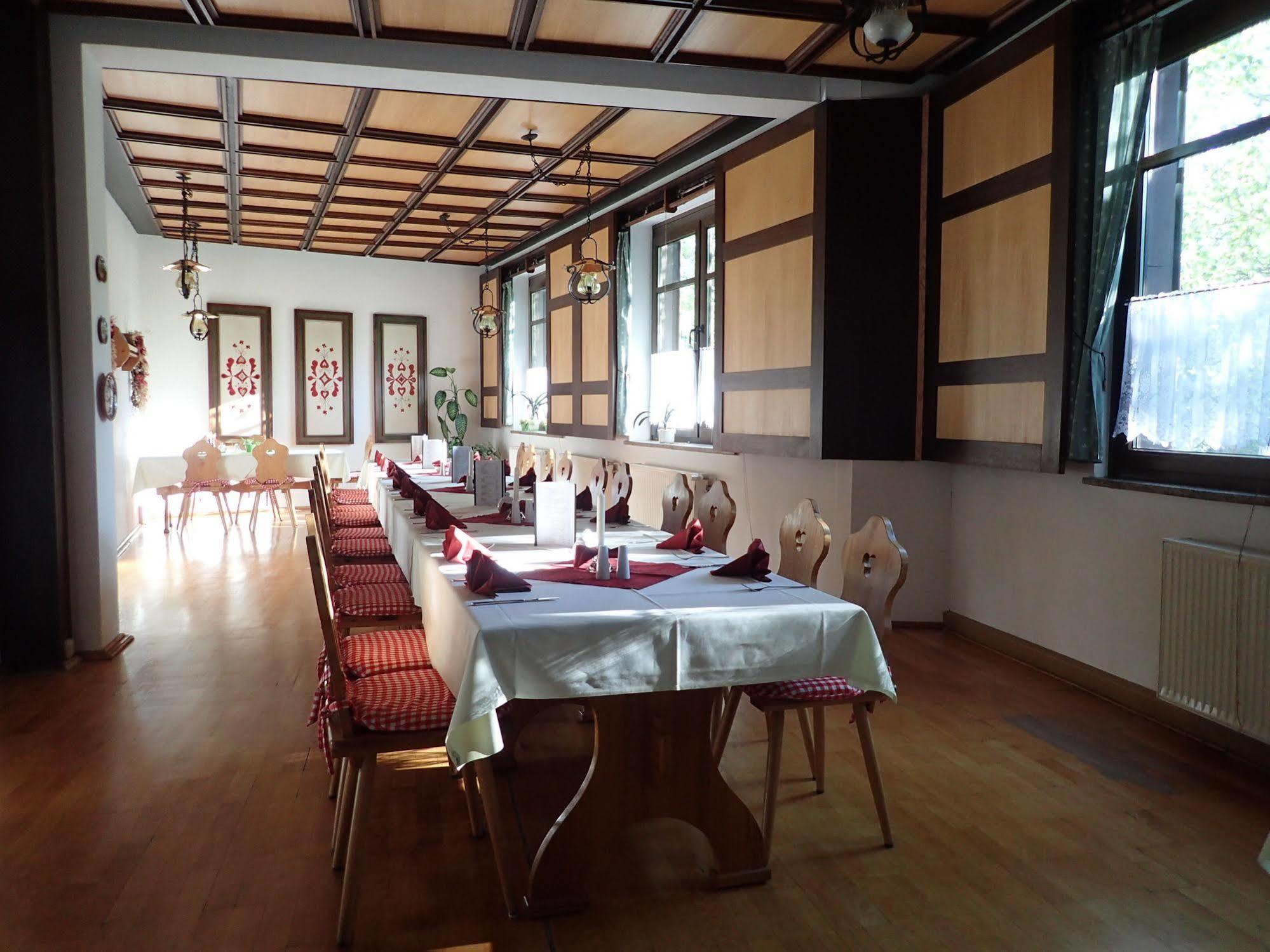 Hotel Zum Gruendle オーバーホーフ エクステリア 写真