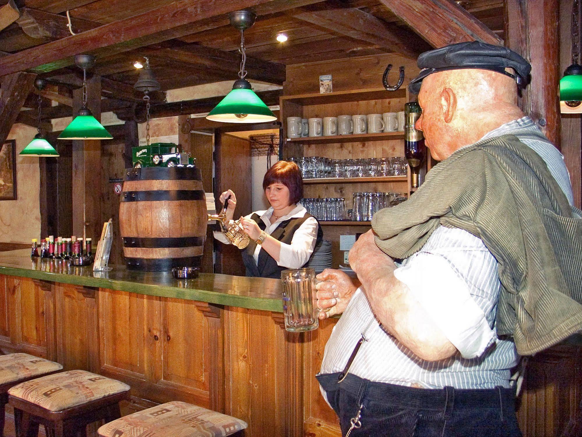 Hotel Zum Gruendle オーバーホーフ エクステリア 写真